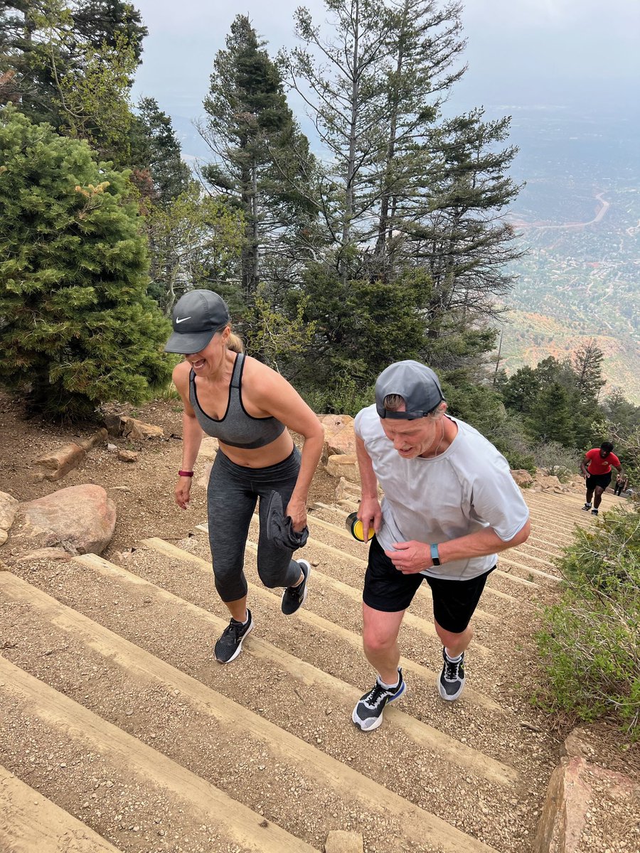 JEM438288's tweet photo. Some people do marathons at 50/60 and others do the @manitouincline!   #2744steps #under1hour #bucketlist #colaradosprings 💪 😅 https://t.co/Hw9ltk4xka