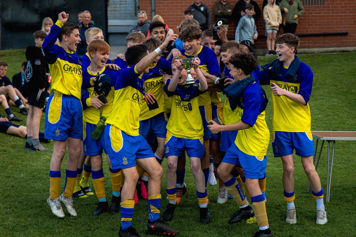 YEAR 9 FOOTBALL - BWD CHAMPIONS!

An incredible team effort saw our Y9 boys football team crowned BwD champions after a 6-0 win in the final! What a game - what a story - what an inspiration. Well done lads - you deserved this!