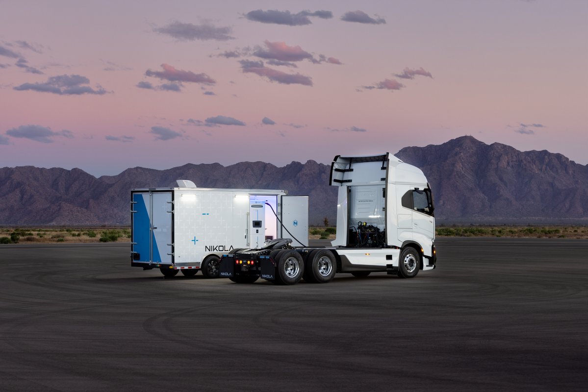nikolamotor's tweet photo. Support your zero-emissions fleet with the Nikola Mobile Charging Trailer (MCT). Available for delivery today. Learn more: https://t.co/vmi0YV9DL0 https://t.co/aIxXh2TKmT