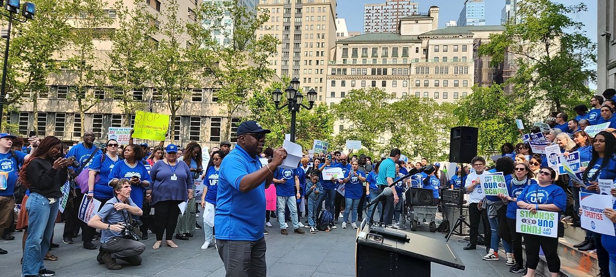 UFT (@uft) on Twitter photo "You needed us to step up during the pandemic. We stepped up. You needed us to switch to remote. We switched. Now it's time for the city to step up for us." <a href="/LBUFT/">LeRoy Barr</a> at Brooklyn,Borough Hall loud and strong to the #UFTContractRally fighting for a #FairContractNow "You needed us to step up during the pandemic. We stepped up. You needed us to switch to remote. We switched. Now it's time for the city to step up for us." <a href="/LBUFT/">LeRoy Barr</a> at Brooklyn,Borough Hall loud and strong to the #UFTContractRally fighting for a #FairContractNow
