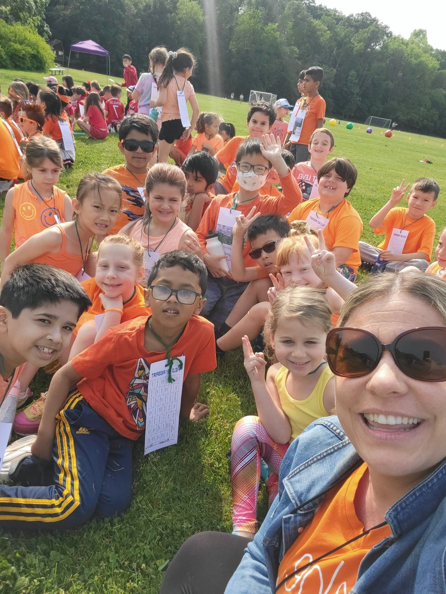 MrsPerry_MPE's tweet photo. 2022-2023 Field day #GoOrange #firstgrader #bestdayever https://t.co/G6YgcznlTl