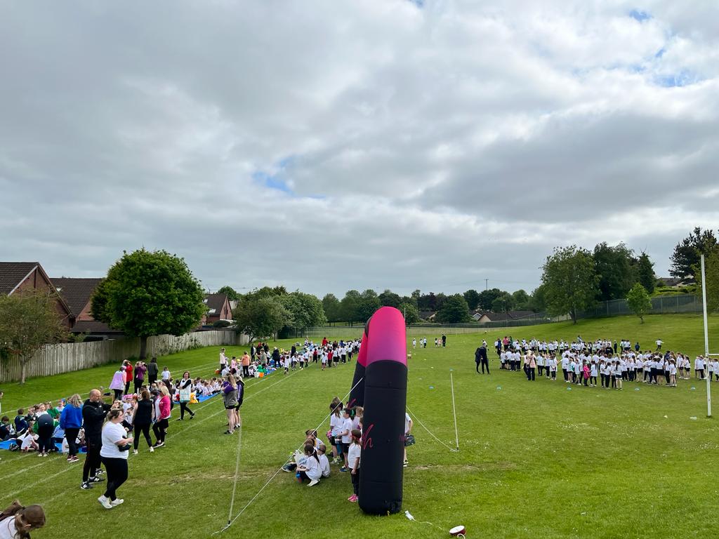 Even though our @CASEshared funding may have finished pupils from @StRonansPS1 and @BridgeIPS  (P1-P4) had one last shared venture (for this academic year) .... Our Annual Shared #ColourRun  #TogetherWeCanAchieveMore
