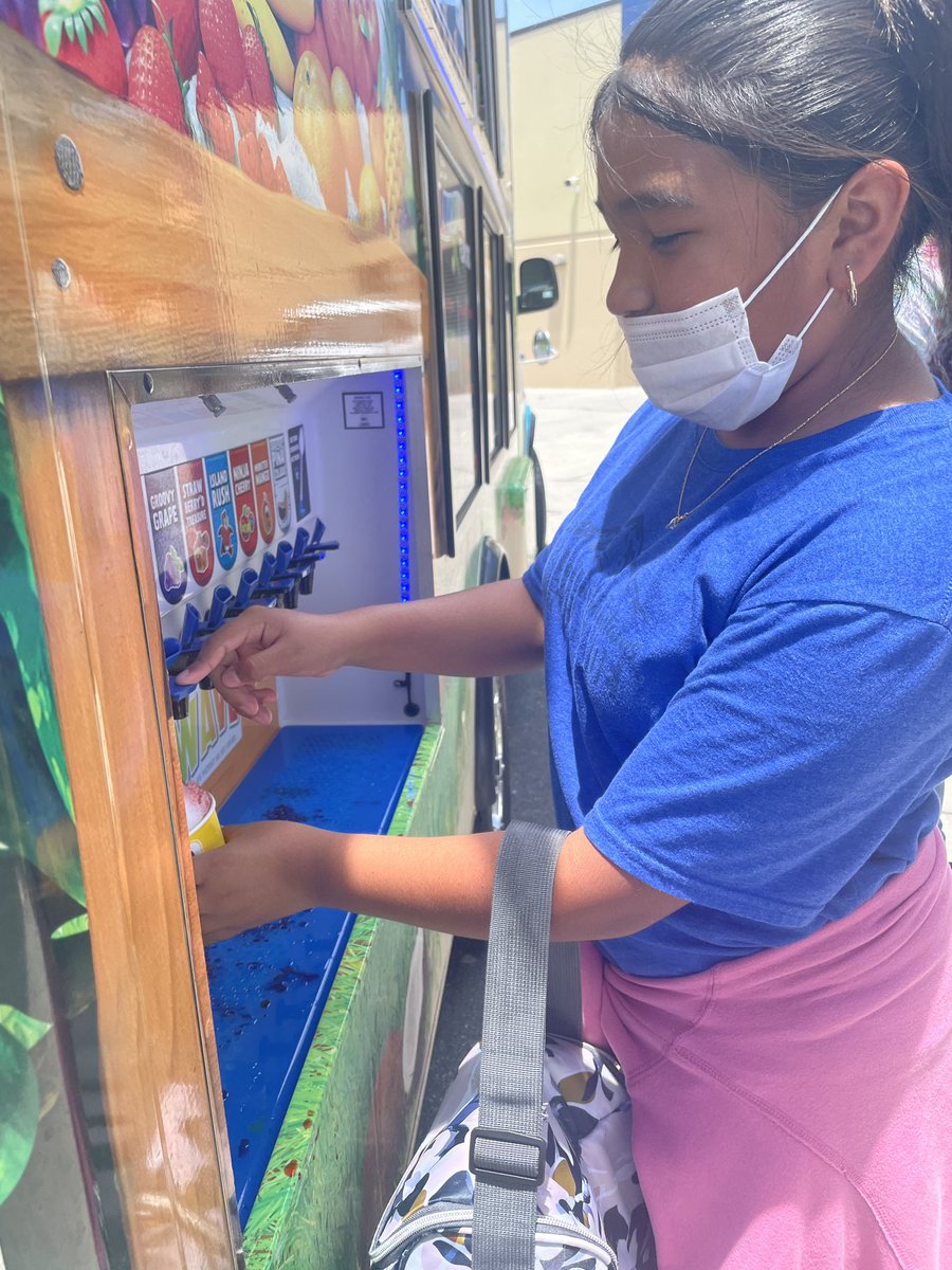 We thoroughly enjoyed the Kona Ice truck treats today to celebrate our positive behavior choices this year☀️ <a href="/MDE_Stars/">MDE_Stars</a> #pbis