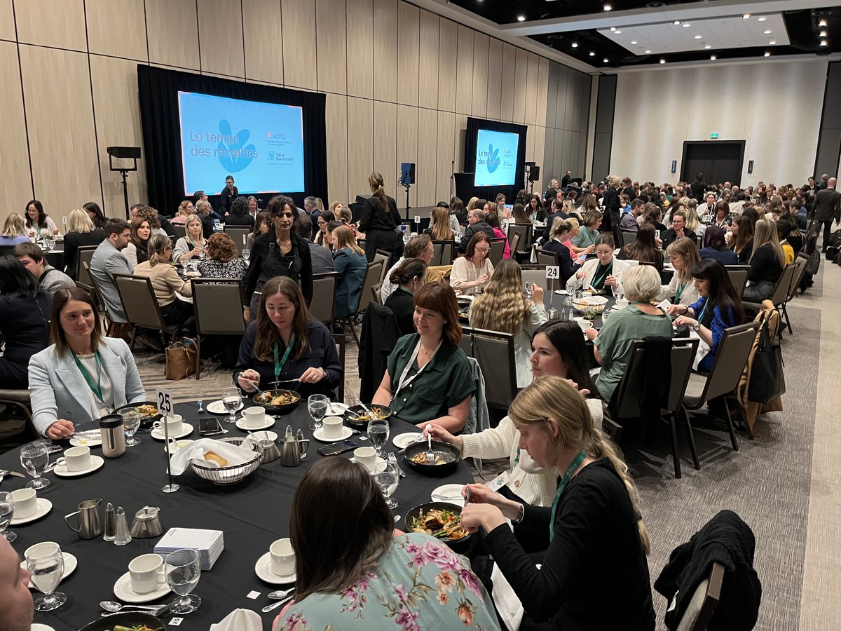 YvesCharmont's tweet image. Le colloque de l'ACMQ 🍁🦫 bat son plein. Les collègues  québécois sont sur la brèche👍. De bonnes pratiques, sources d'inspiration  🇨🇦 #capcom23 #compublique acmq.qc.ca