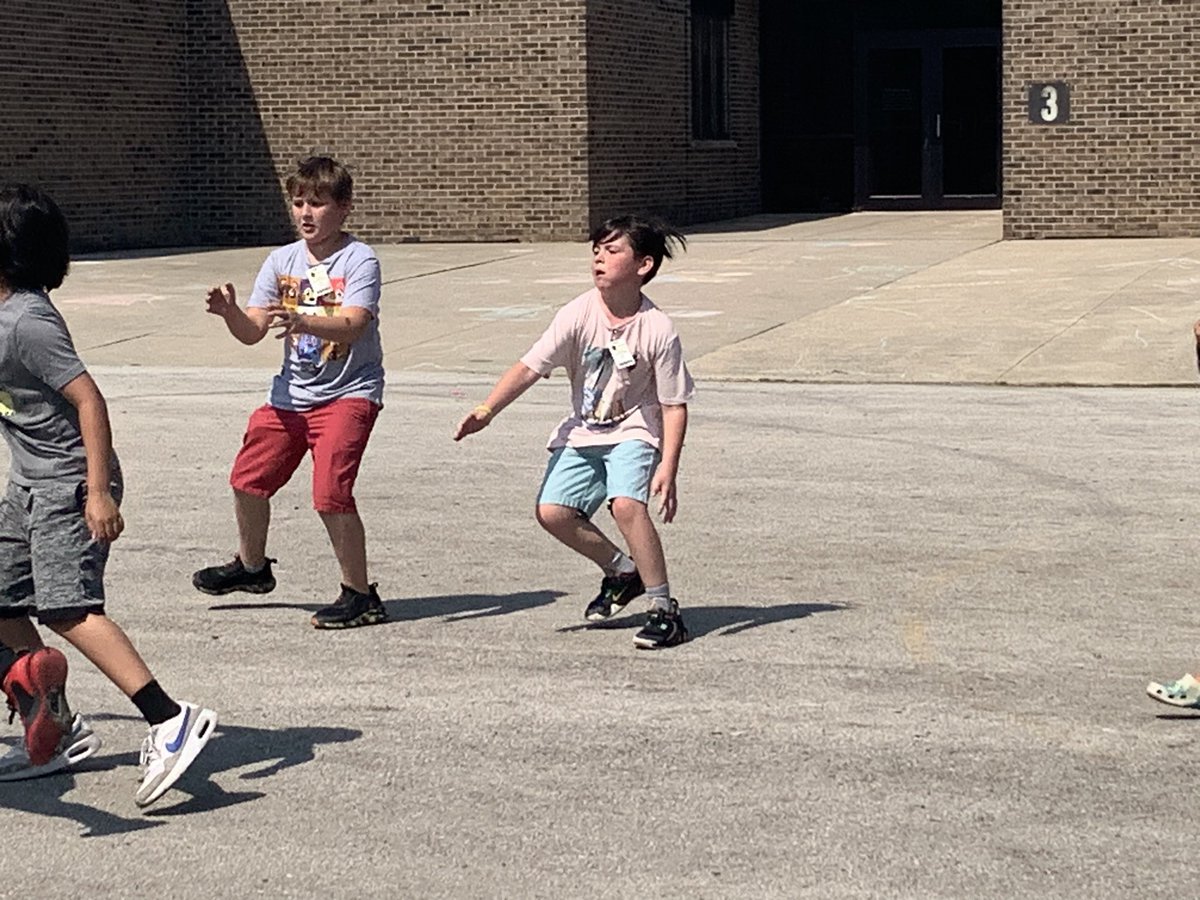 Mrs Eckert tweet media