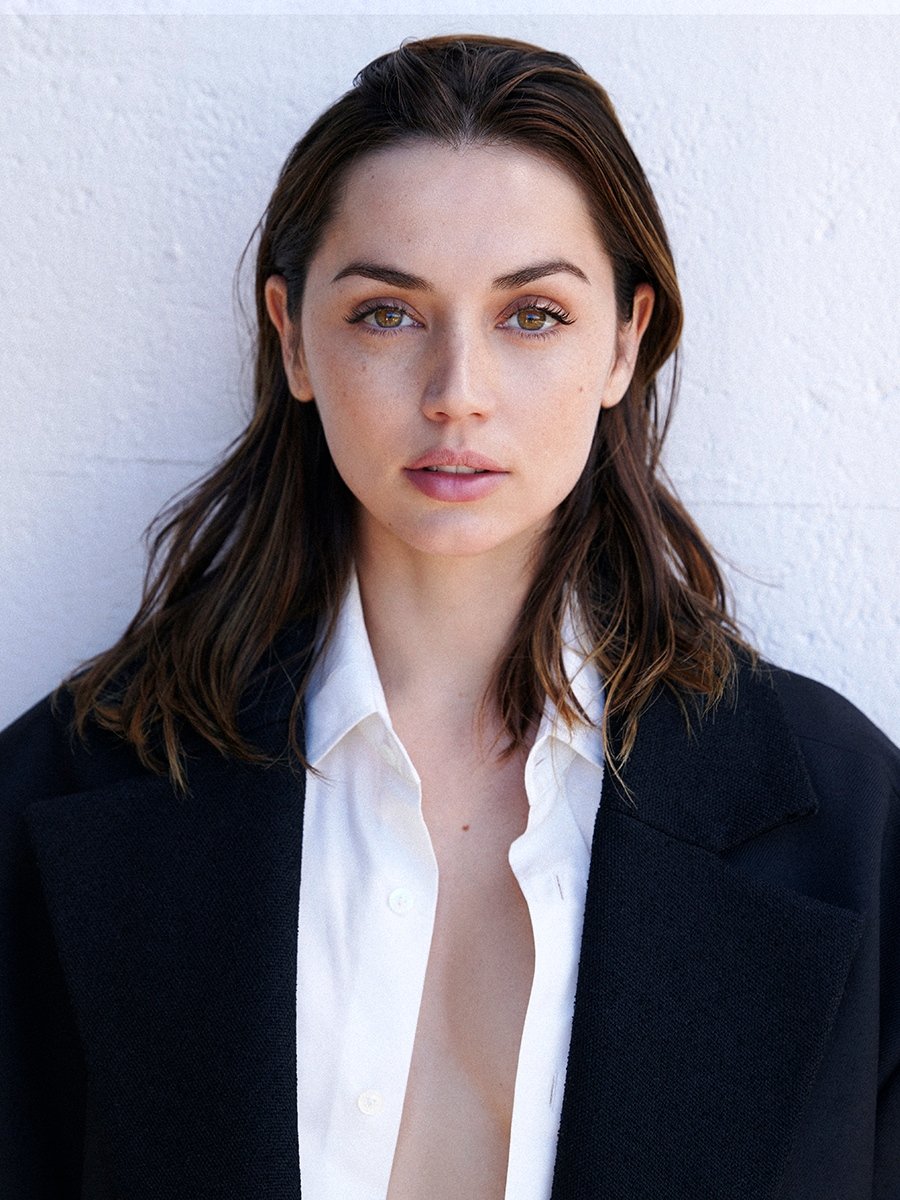 FemmeFanatico's tweet photo. Ana de Armas https://t.co/vJ9WQFfAG6