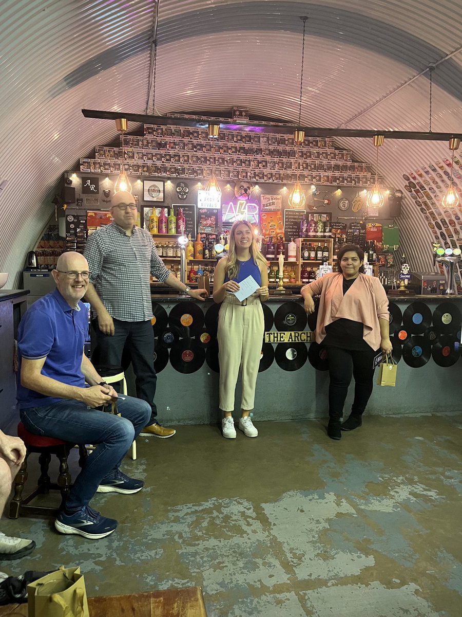 JosieLynch_'s tweet image. It was a delight to present with @Ian_Maddock, @AlanBDixon and @banerjee_beas at @pintofscience last night 🍺 thanks to @WorcesterRS for organising #Pint23 #drones #NFM