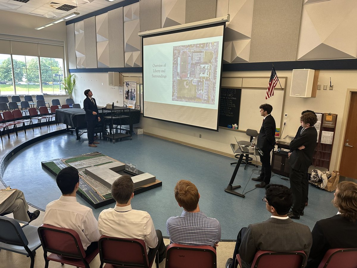 MrLittleScience's tweet image. Congratulations to all students in the @LibertyHigh Engineering and BioMed @PLTWorg program who did their capstone presentations today. Job well done! @Leesonscience @basdjacksilva @BASDSUPT @BethlehemAreaSD @MissRichardsLHS @hbailey3LHS @DrKeshodkarS @engtotch
