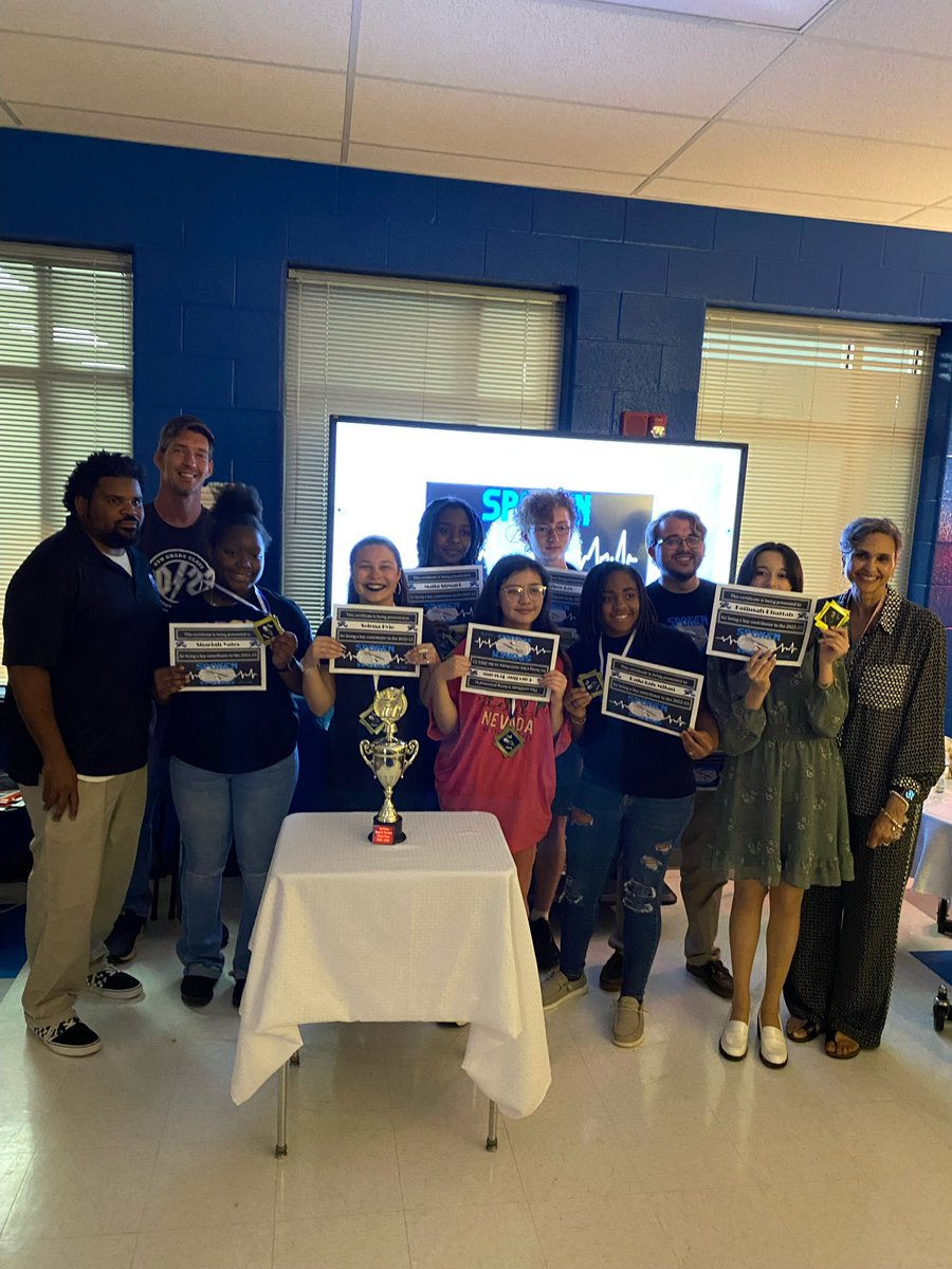 RMSRavens's tweet photo. Our Spoken Word Cafe Night was the perfect ending to a great year! Our Spoken Word Club placed first place in the Southern Word Poetry Slam Middle School Competition. Parents and students engaged in writing exercises that resulted in wonderful pieces of poetry!  #RavensWrite https://t.co/DlqlsWsLFo