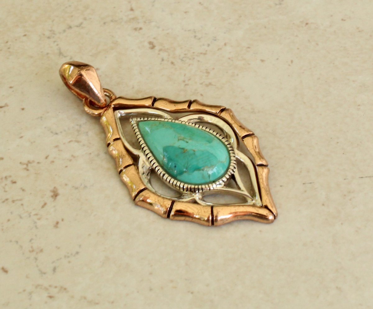 deniboardman's tweet photo. Turquoise Pendant Designer Signed Barse Bamboo Design Sterling Silver Rose Gold Plate Vintage https://t.co/BicFFum5Jx #turquoise #pendant #sterlingsilver #rosegoldplated #bamboo #Barse #giftforher #vintagejewelry #cutterstone #etsy https://t.co/RaHMhnpEK6
