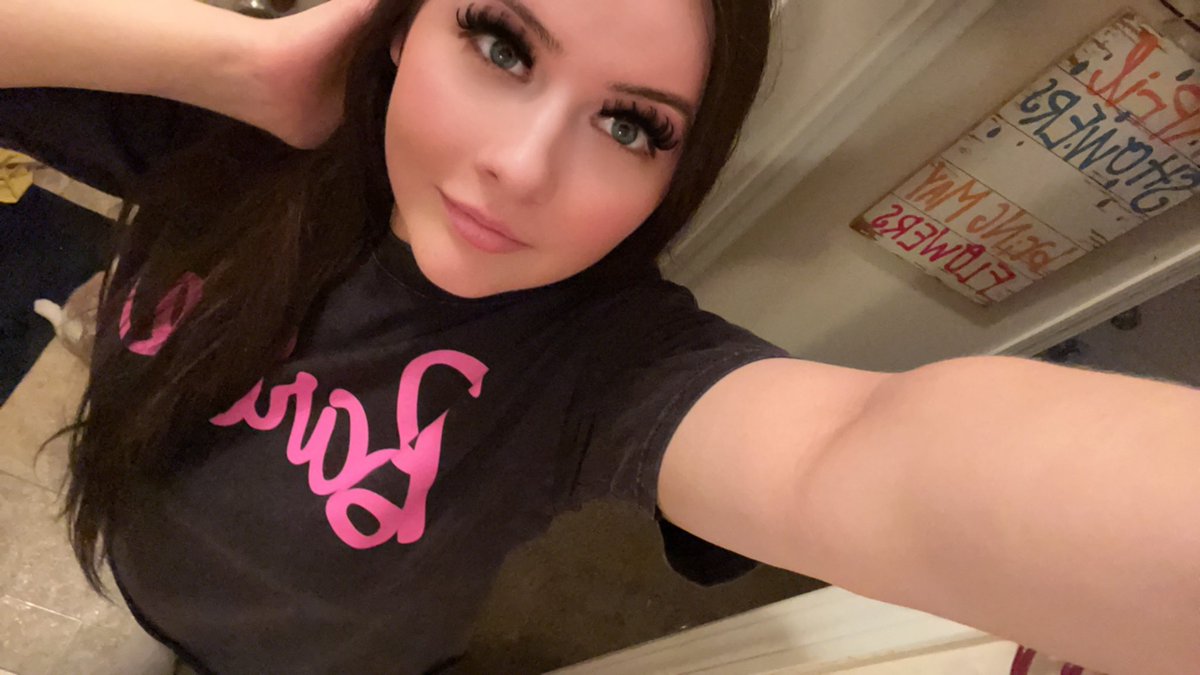 lismd311's tweet photo. My work friend janki did my eyebrows this morning before work. She did an amazing job. 🩷🩷🩷 https://t.co/u3TeA6gNwh