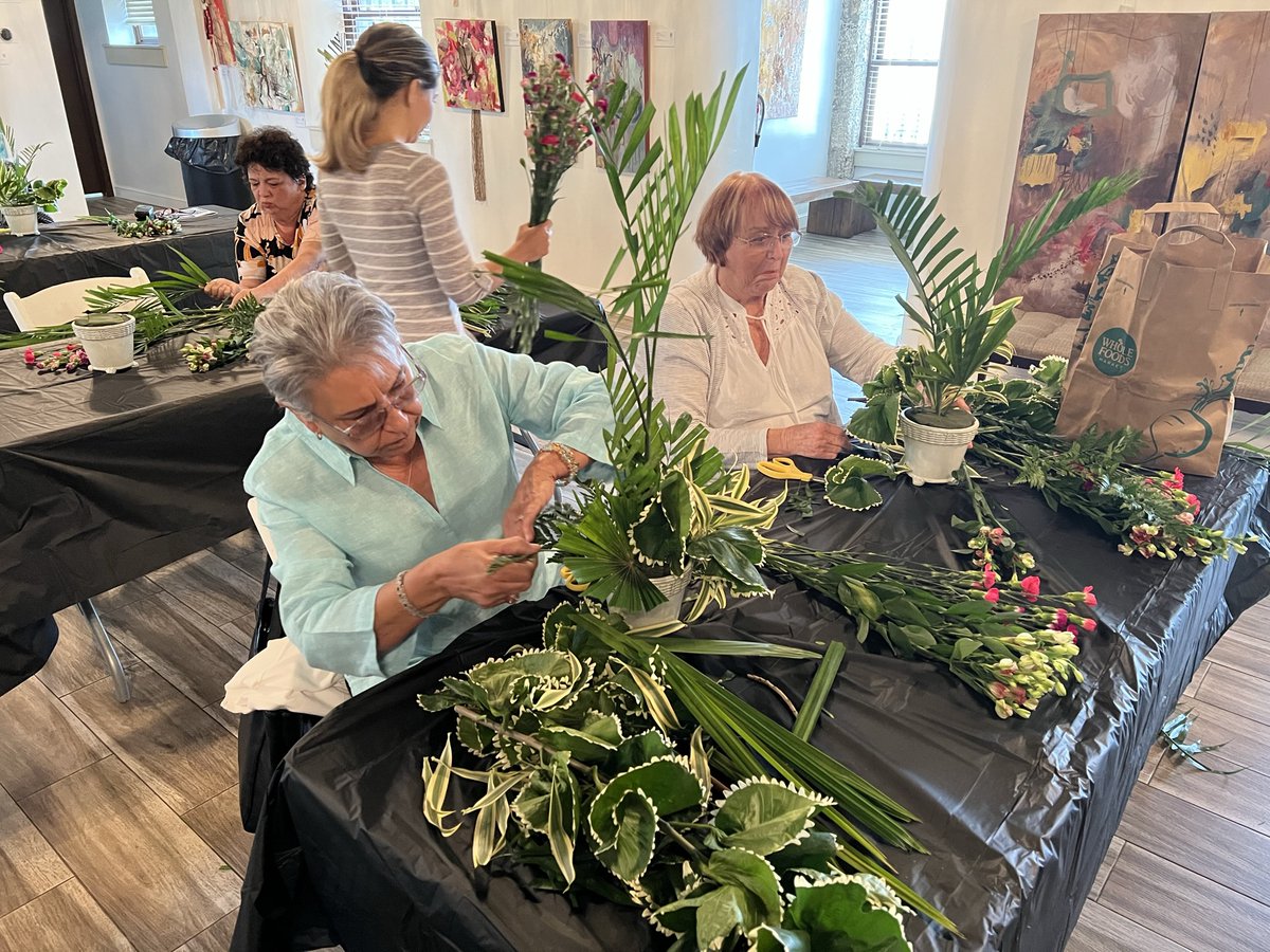 PalmettoBayVlg's tweet photo. Thanks to everyone who attended today's Flower Design Class at Perrine Community House! Beautiful work, ladies!

#WeLovePB #TeamPB #PalmettoBayProud #PBalwaysworkingforyou https://t.co/lY05BpkAkA