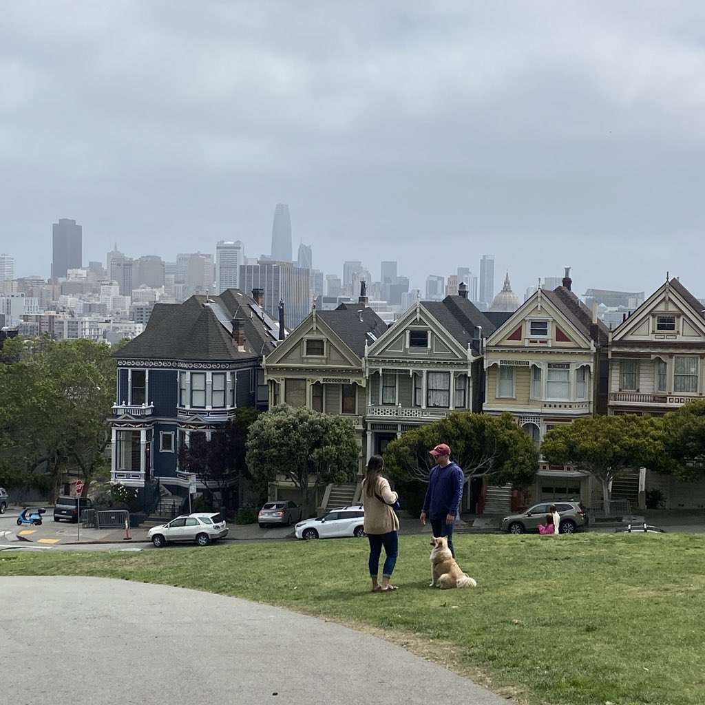 Leaving #APAAM23 feeling so motivated by experts in #psychiatry. 

Getting to learn about their work and discovering their kindness as well as openness to collaboration make me feel extremely grateful to be in this field. 

Also, discovering SF with my colleagues were so fun!
