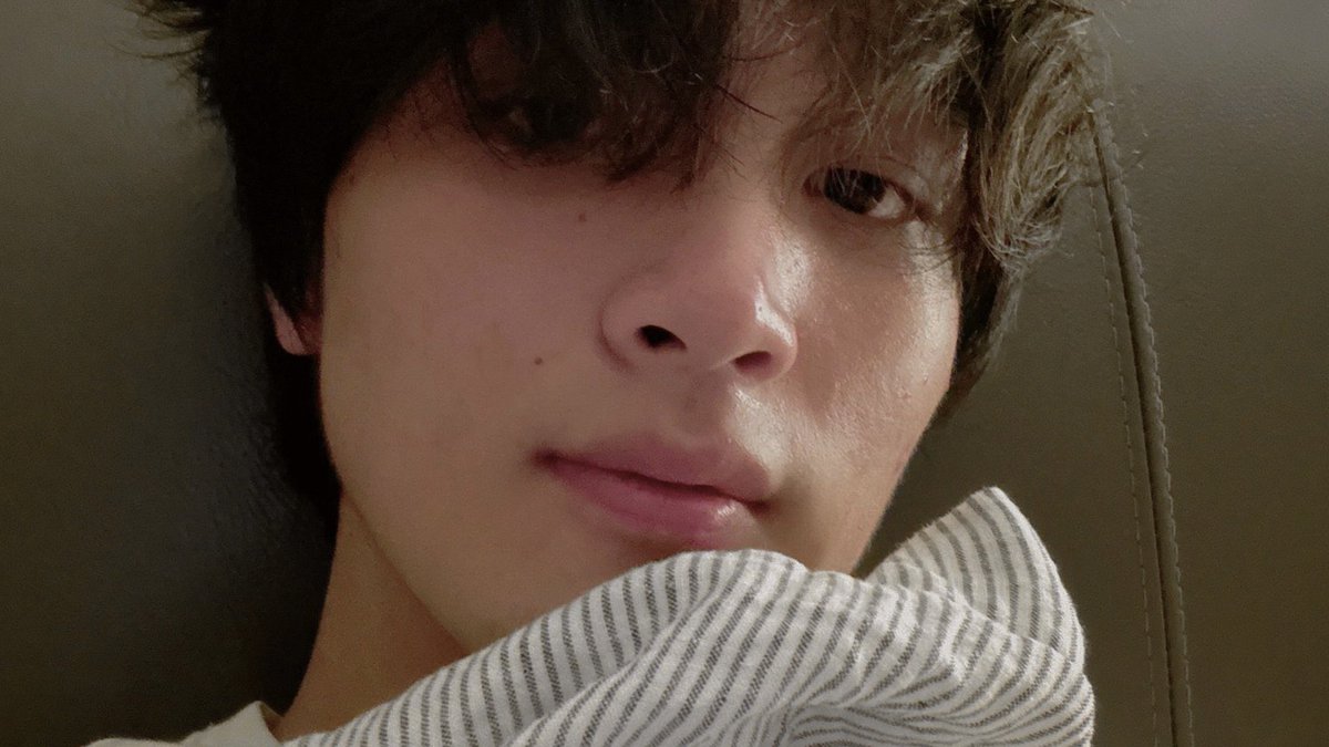 Ieemarkees's tweet photo. him https://t.co/2qJuZlSNgQ
