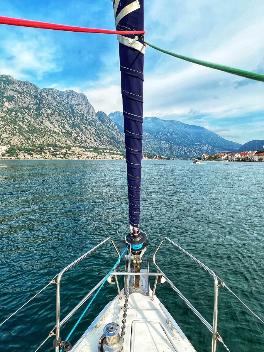 Gosia_Gorczyca's tweet photo. Pod żaglami… ⛵️#SunOdyssey #RockPoint #Montenegro #Czarnogóra #holiday #sailing https://t.co/InPpFDhJw5