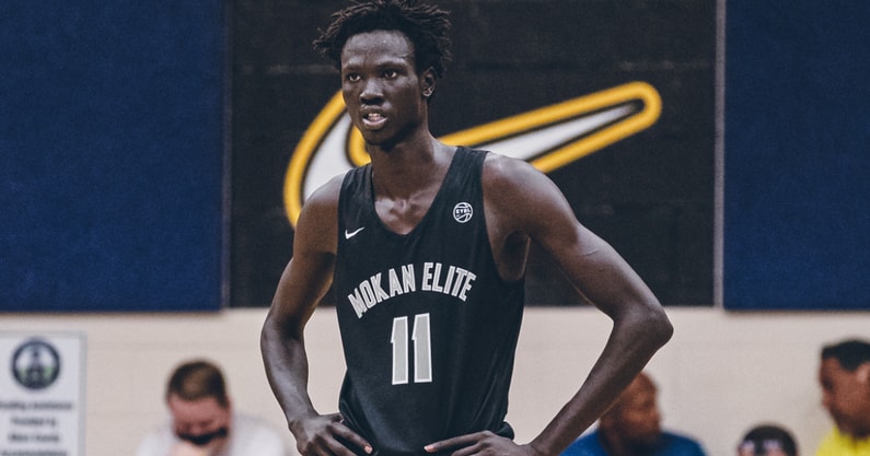 Four-star prospect John Bol has signed with Level 13 for NIL representation. The No. 2 center in the 2024 class has a $114K On3 NIL Valuation. His list of top schools includes Florida, Michigan, Missouri, Texas, UConn and USC. More from @Pete_Nakos96: on3.com/nil/news/john-…