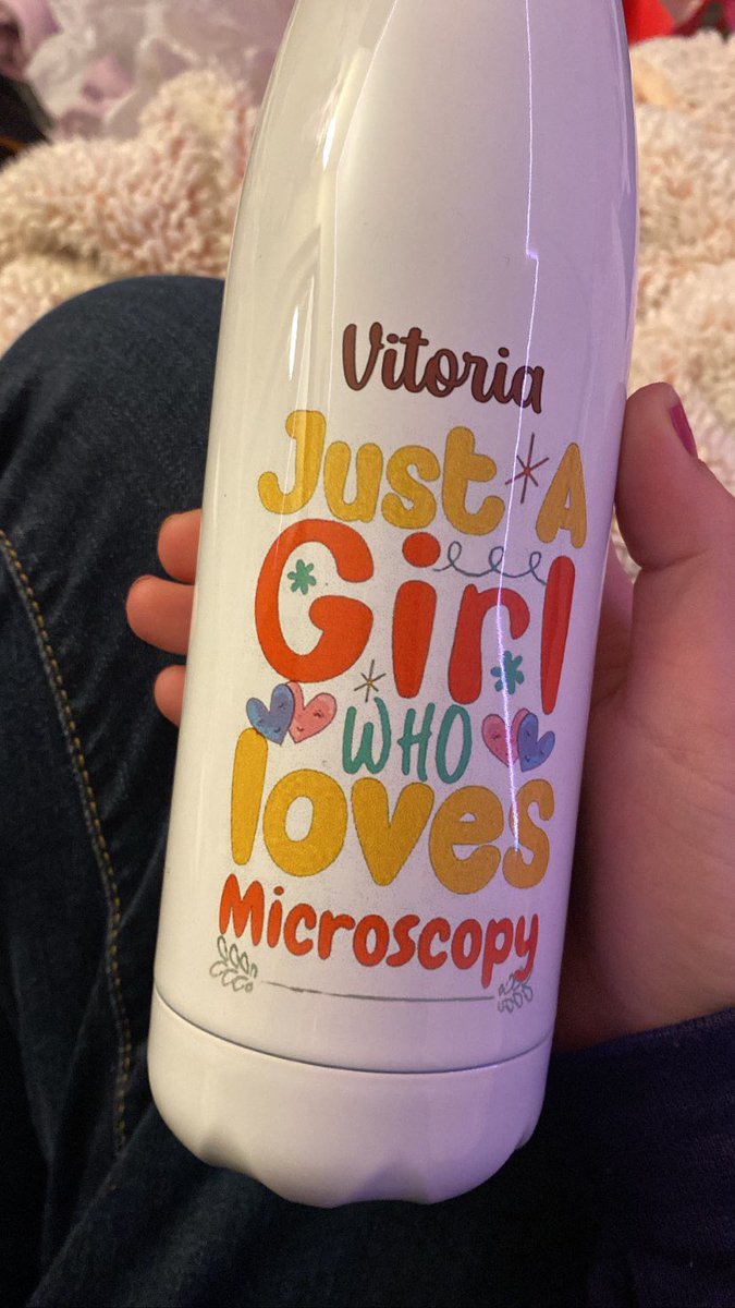 VOlyntho's tweet photo. Cutest birthday gift!! Thank u Saven #imagingteam #microscopy https://t.co/o2mZCBtD6B