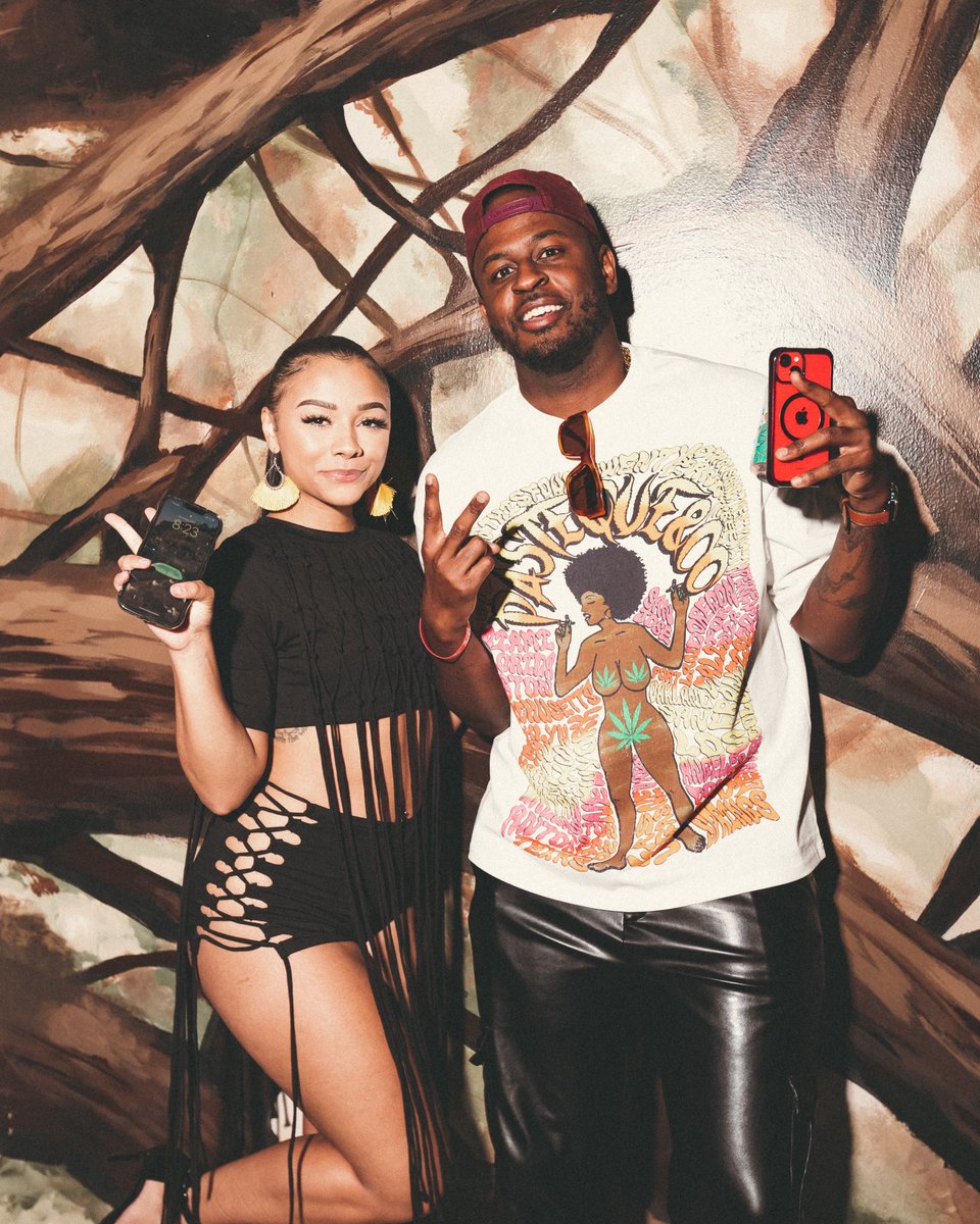 The Wave tweet media