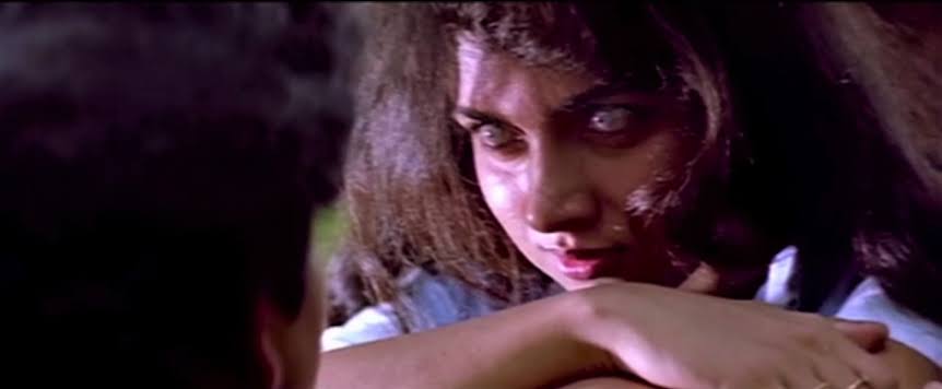 VictoryVijay91's tweet image. #Raathri #Raat
Also #Deyyam 👇