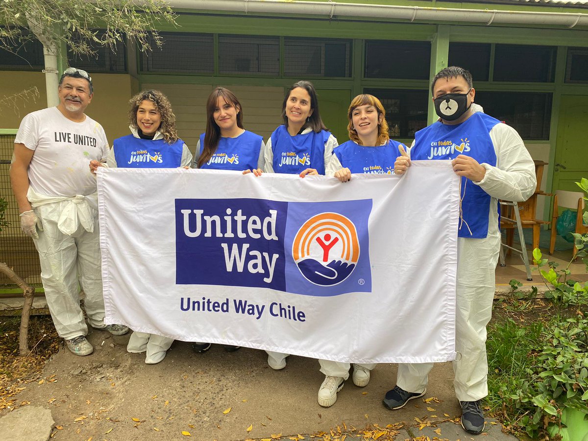United Way Chile (@unitedway_chile) on Twitter photo Ayer recibimos el apoyo de 2 equipos de #voluntarios de <a href="/Walmart__Chile/">Walmart Chile</a> 🙌 Durante la mañana el equipo de Marketing y en la tarde el equipo de Gerencia Legal, ambos equipos con mucho entusiasmo lograron mejorar las condiciones del Jardín Infantil El Despertar en #Maipu📍 Ayer recibimos el apoyo de 2 equipos de #voluntarios de <a href="/Walmart__Chile/">Walmart Chile</a> 🙌 Durante la mañana el equipo de Marketing y en la tarde el equipo de Gerencia Legal, ambos equipos con mucho entusiasmo lograron mejorar las condiciones del Jardín Infantil El Despertar en #Maipu📍