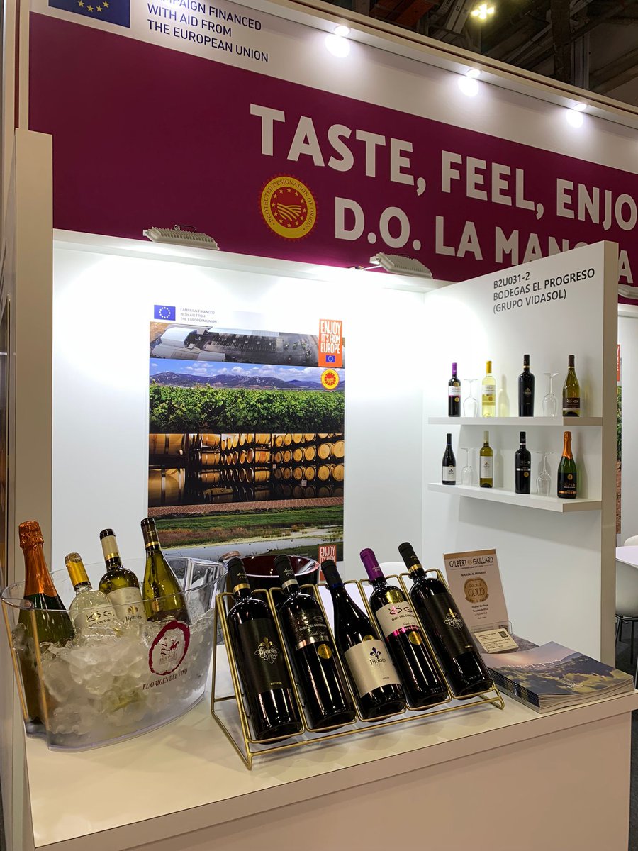 ✈️El equipo de Internacional de nuestra Cooperativa está de viaje comercial con #DOLaMancha, en #VinexpoAsia en #Singapur,  y la próxima semana vuelven a #China, por primera vez después del Covid, con el #IPEXCLM, a Pekín y Wuhan
¡Buen viaje! 🤗
Más info 👉bodegaselprogreso.com/blog