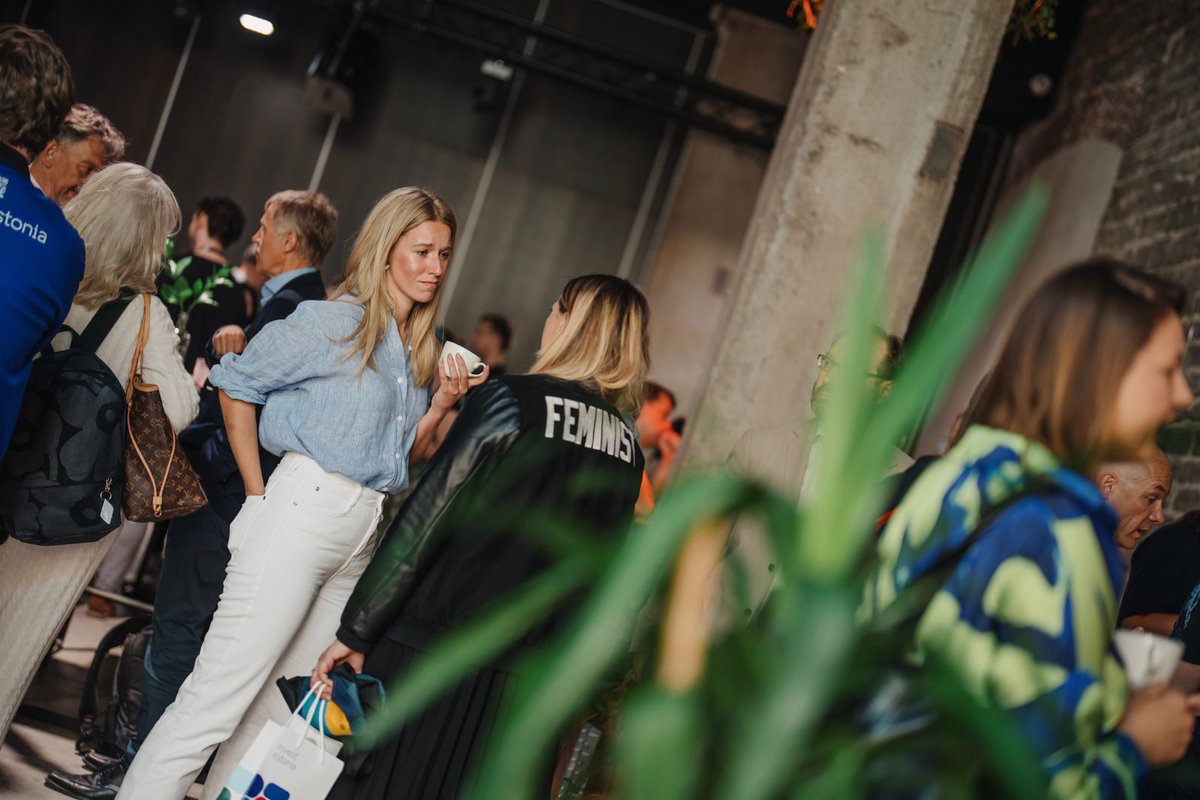 EstoniaInvest's tweet image. 🙌The warm-up day of @Latitude59 once again busted a myth of Estonian networking shyness. 🌳The #digitalforest of #Latitude59 was fully booked by tech entrepreneurs, #investors &amp;amp; community builders to discuss ways to make an impact in #DefenceTech, #AI, #diversity,