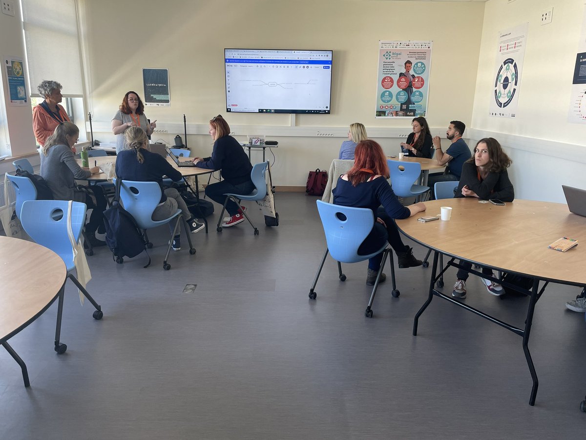 1er après midi du #Pedagolab2023. Une table ronde très intéressante sur le thème de la francophonie, des rencontres, des possibilités de collaboration. À demain !