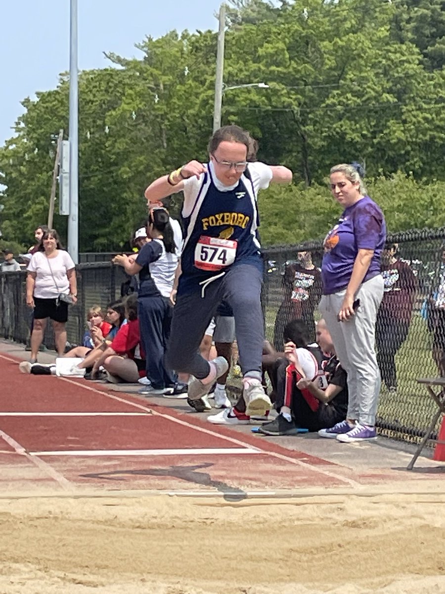 cmikolazyk's tweet photo. As I always say…..the world can learn a few lessons from watching a unified athletic event. 

Beautiful day to watch our @FoxboroWarrior compete @SpOlympicsMA Unified Track and Field State Championship by @natickps. @FoxboroughPS @FoxboroughHS @MASchoolsK12 https://t.co/P1lQ7bBho6