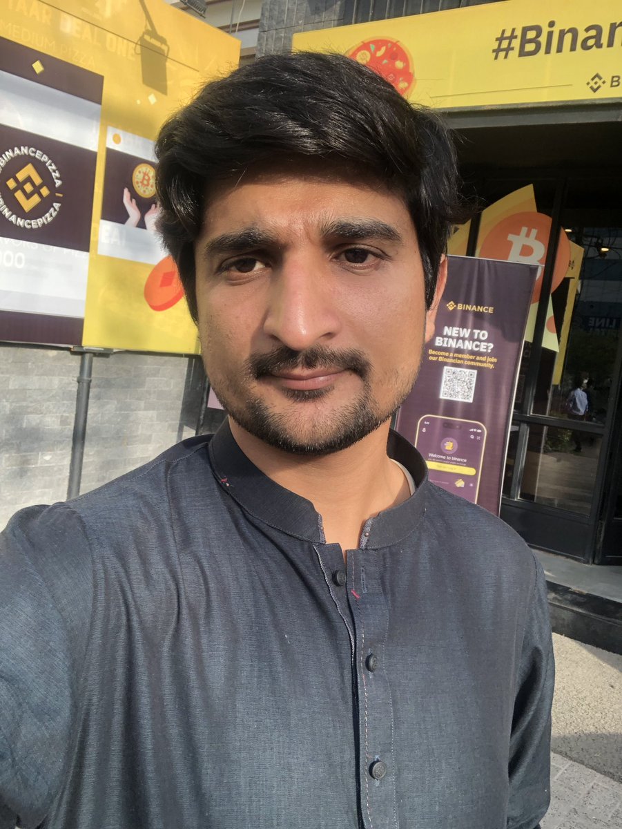 wKr_ch6's tweet photo. I don’t want pizza I just want #BNB in my portfolio 😜 by the way #BinancePizza was delicious 😋 @BinancePk @binance @cz_binance #Binance #bitcoin #BNB https://t.co/z4lv0NI1PJ