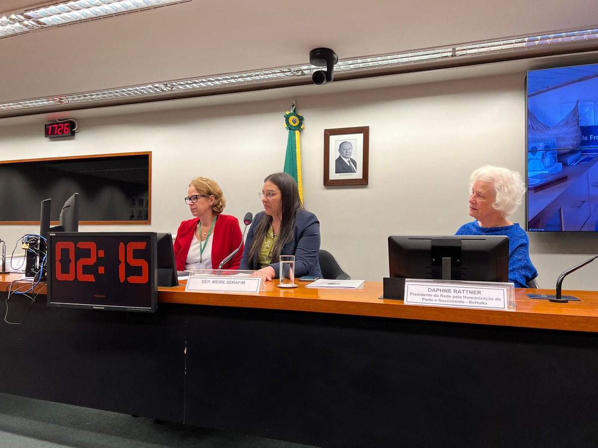 Com o dia bastante produtivo nesta terça-feira (23), presidi a Comissão de Violência Obstétrica, que teve como pauta “Os impactos da violência obstétrica na primeira infância e no aumento da incidência da prematuridade".