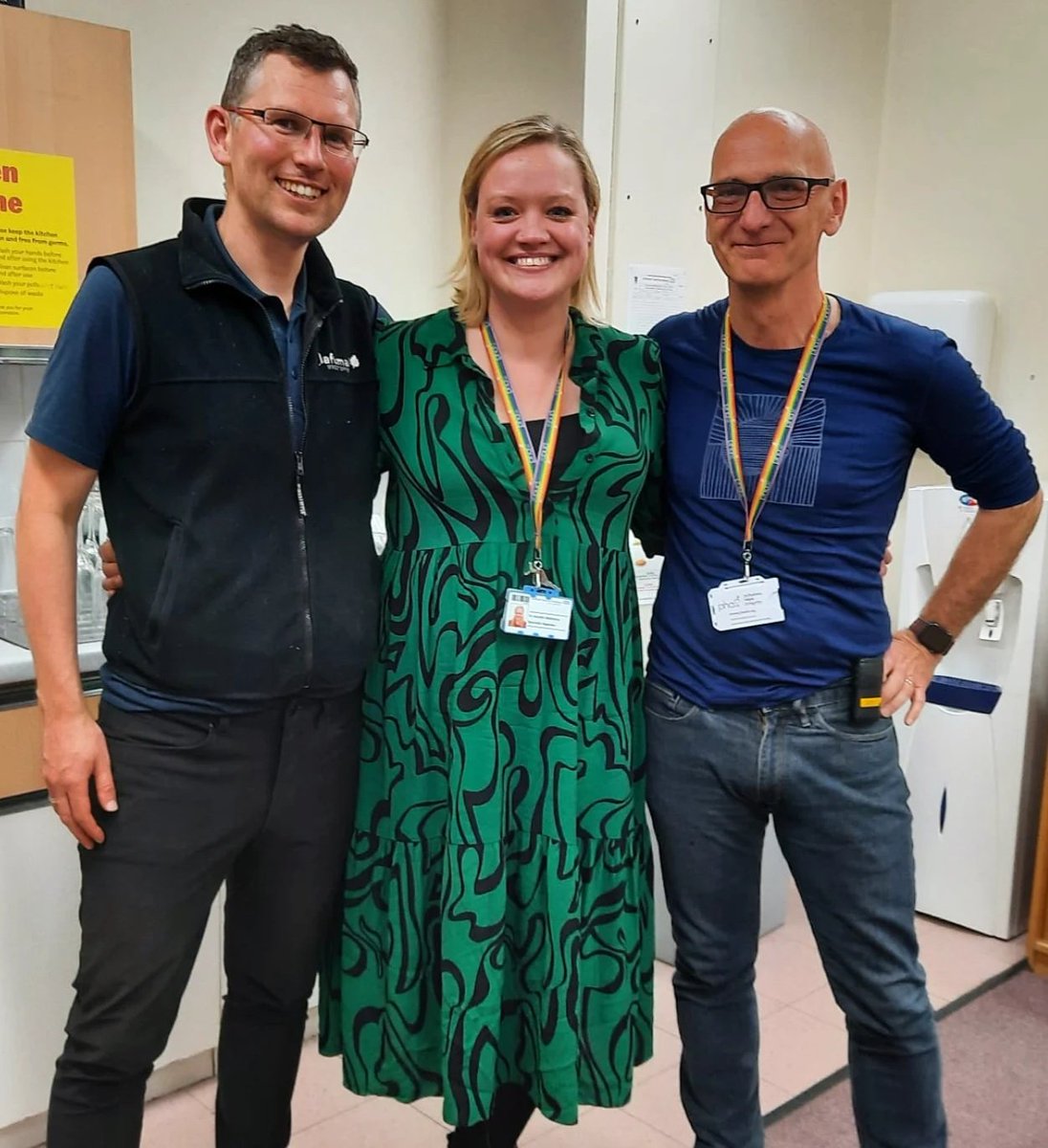 Viva passed with minor corrections #drdr #drsquared thanks to my fabulous supervisors <a href="/alex_rothman/">Alex Rothman</a> and David kiely <a href="/pvdusth/">Sheffield PVDU</a> @ShefUni_IICD