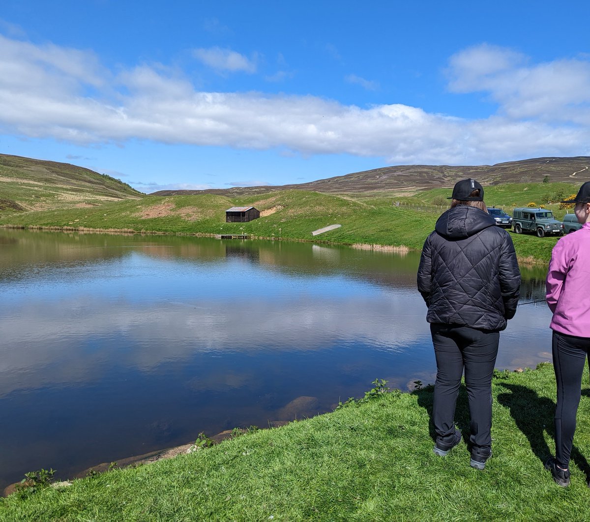 MissGBio's tweet photo. A wonderful day spent in the sun learning about the nearby estates! Touring, fishing and sheep shearing were only a few of the activities 🎣 @BrechinHigh1 #estatesthateducate https://t.co/5mUkbXpTYq