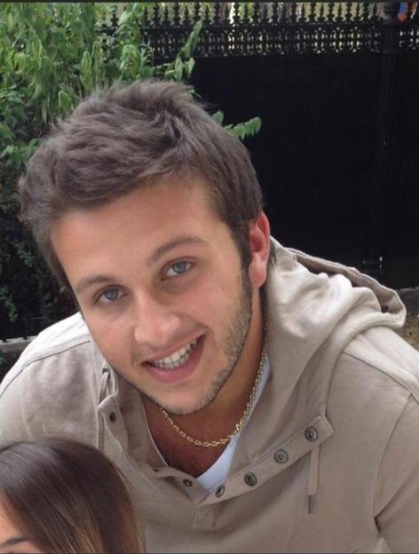radioshalom94_8's tweet photo. Ruben Azoulay (30 ans) a été tué par balles dans le 17ème arrondissement de Paris . 
Baroukh Dayan Haemet https://t.co/ZAH3AoT7or