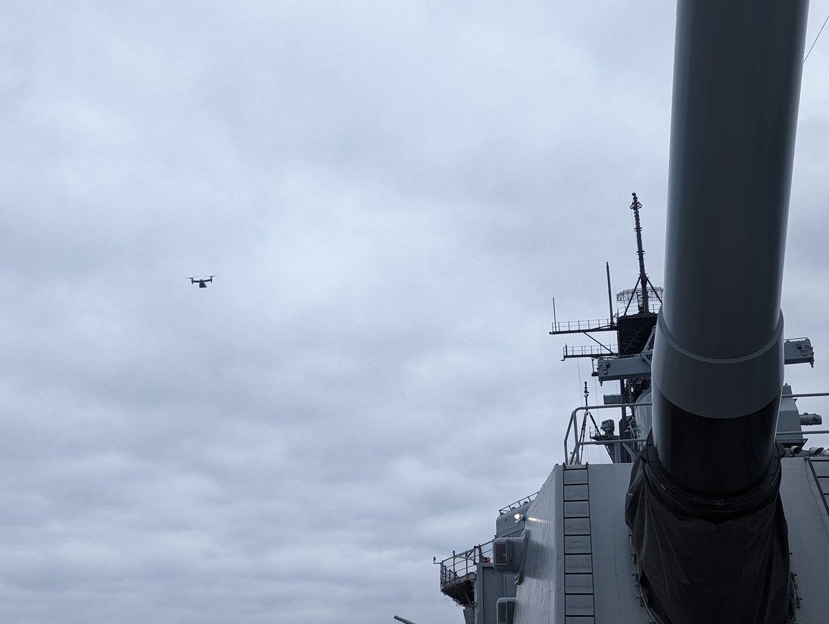 Jdlazo's tweet image. The load in for #LAFleetWeek2023 has begun! This year, the Defence Support to Civil Authorities drill is practicing the set-up of a landing coordination point. #EMGTwitter