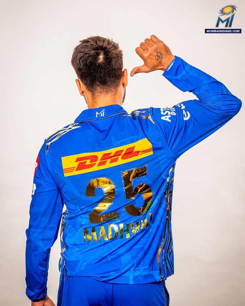 mipaltan's tweet photo. Need a breakthrough? Call Akash 🤙😉

#OneFamily #LSGvMI #MumbaiMeriJaan #MumbaiIndians #TATAIPL #IPL2023 https://t.co/lPII97Abc0