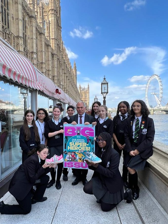 Wonderful to meet Enfield’s social enterprise winners from Southgate School today for <a href="/SocEntAcademy/">Social Enterprise Academy Scotland</a>’s <a href="/BigIssue/">Big Issue</a> launch event in the House of Lords. It was inspiring to hear more about their ideas and a massive well done to all involved!