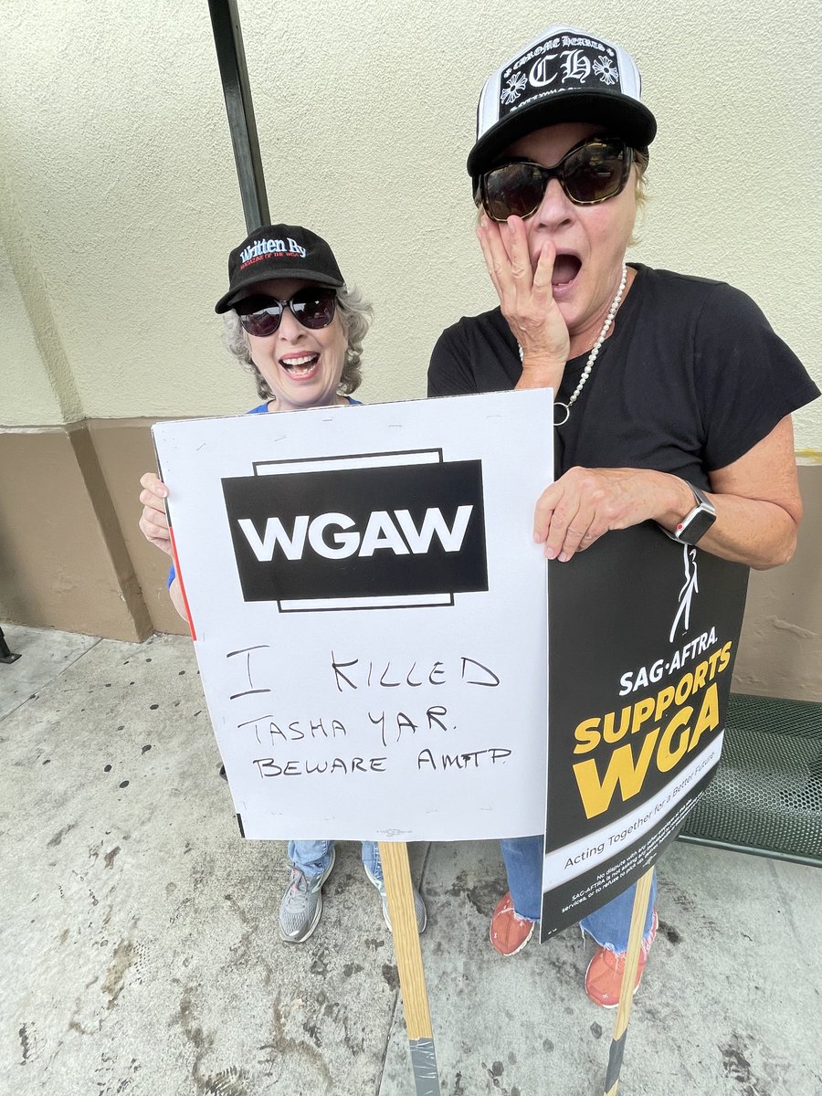 Look who I ran into on the picket line! The talented and naughty Hannah Louise Shearer, the writer of “Skin of Evil.” She’s still bragging over my dead body! ⁦<a href="/StarTrek/">Star Trek</a>⁩ ⁦<a href="/StarTrekOnPPlus/">Star Trek on Paramount+</a>⁩ #WGAstrong