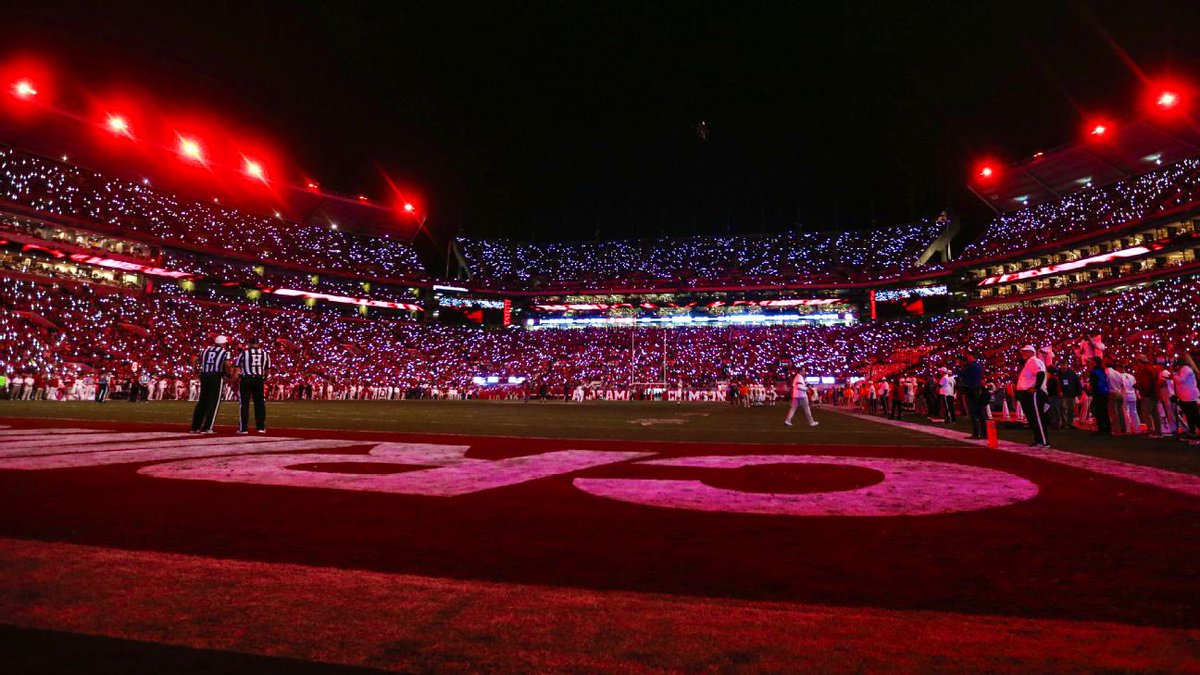 Extremely honored to have received an offer from the University of Alabama! Thank you @T_Rees11 <a href="/Coach_Mella/">Bill Mella</a> #RollTide