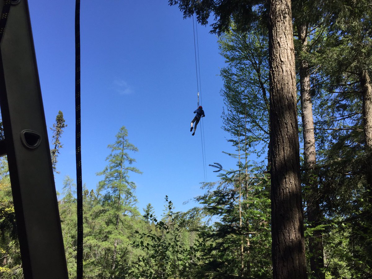 andrgrade8's tweet photo. Students loving the high ropes.  @campmuskoka @St_Andrew145 https://t.co/EezRi1YRtz