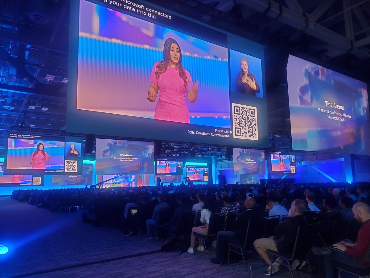 dcarotv's tweet image. Always brilliant 👏.  Our wonderful @yina_arenas on stage at the Keynote at #MSBuild! 
Orgullo Colombiano 🇨🇴 #MicrosoftGraph