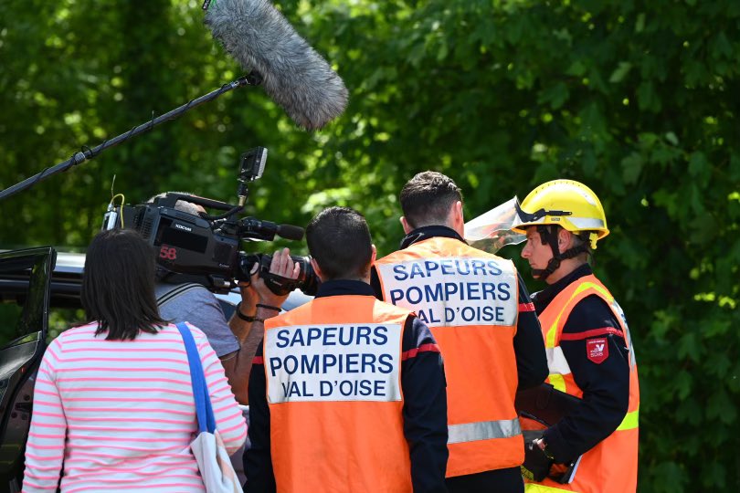 Cet après-midi, le centre de formation départemental du #Sdis95 accueillait une équipe de @France5tv.

➡️ Objectif du reportage ? Mettre en avant la collaboration étroite entre sapeurs-pompiers 🚒🚨 et constructeurs automobiles 🚕 tel que <a href="/renault_fr/">Renault France</a> permettant de faciliter