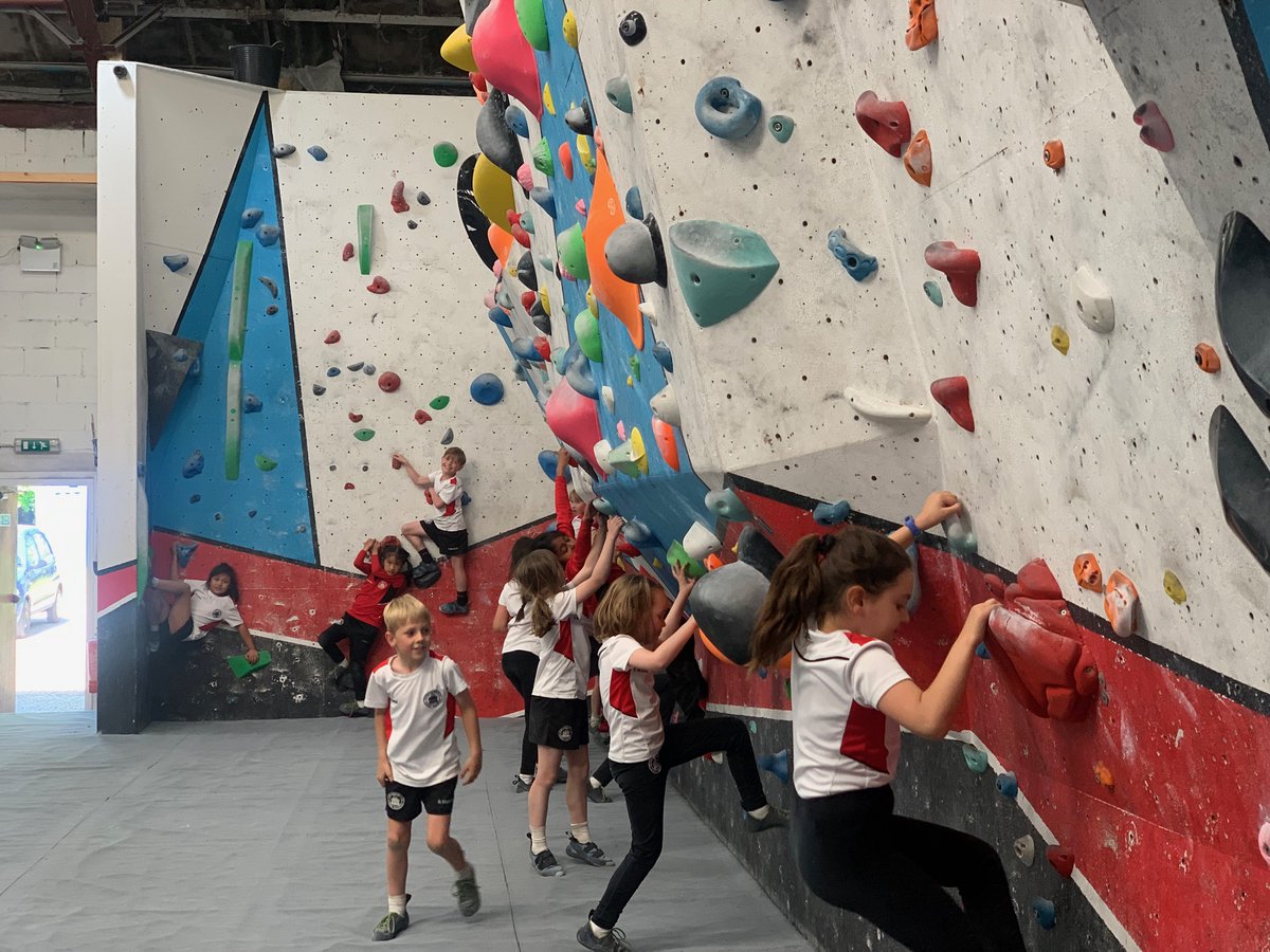 NULS_PrepHead's tweet photo. Day 1 of Year 3's Prep Adventures Field Days. Led on and off site by our in house experts, our Year 3's took on archery, orienteering and climbing with vigour. Tomorrow they visit our woods for the day where a brand new low ropes course awaits...#WeareNULS #PrepAdventures https://t.co/FxzHOyMkwF