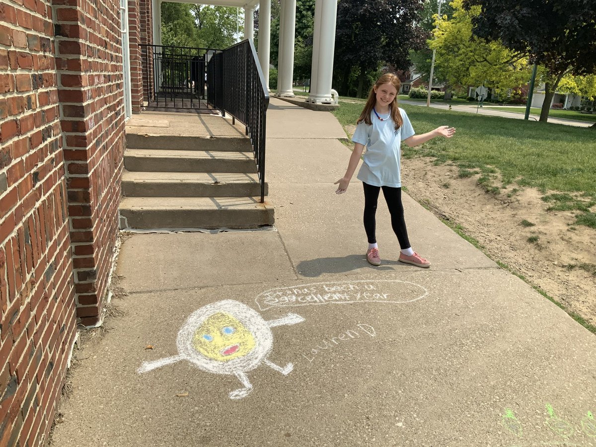 Wimmer3rd's tweet photo. S is for Sidewalk Chalk! Monday students went outside out decorated our school with their incredible talent. #8moredays https://t.co/pm4OAv0UC2