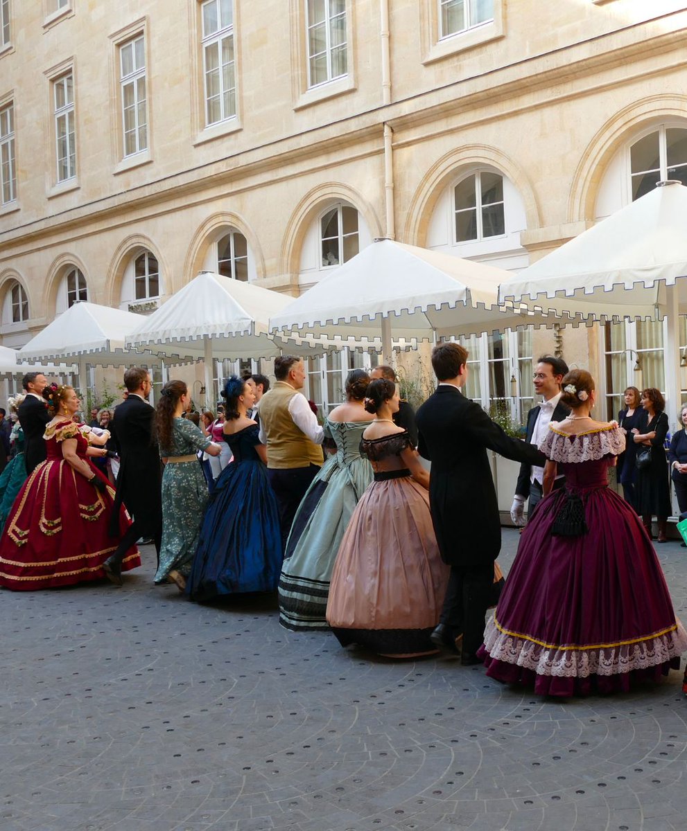 Hôtel de la Marine tweet media