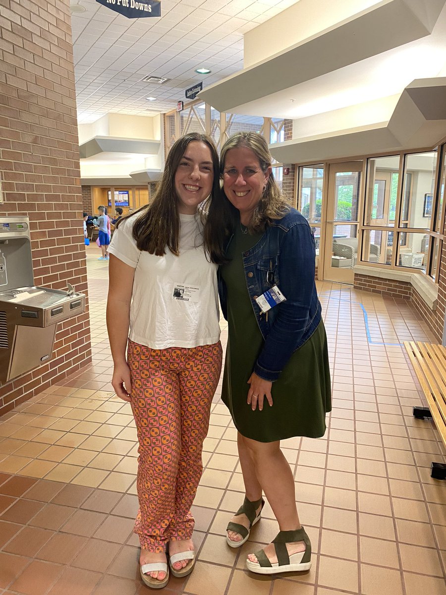 We ❤️ our cadet teacher Miss Burnham. We were very lucky to have you as part of our 3rd grade family! Congratulations on your graduation! <a href="/myccs/">myccs</a> <a href="/TowneMeadow/">Towne Meadow</a>