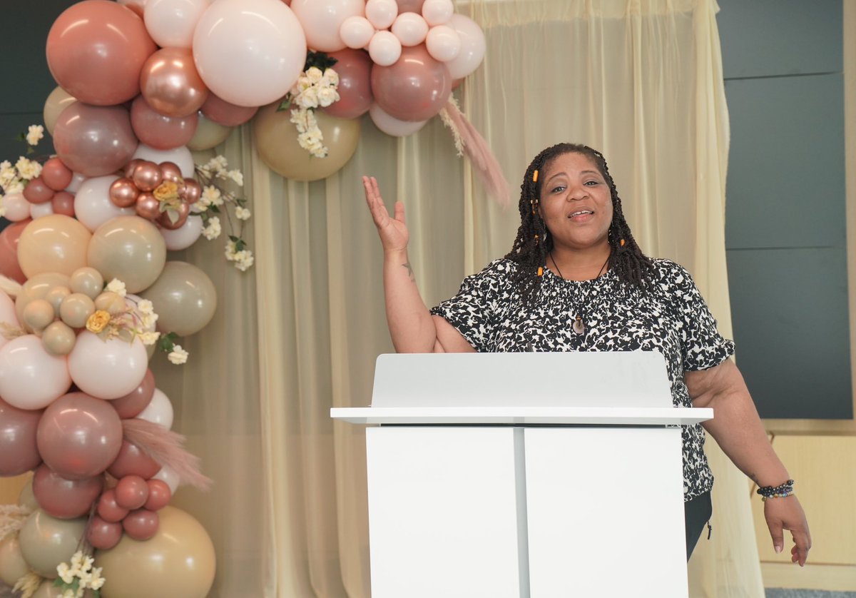 ServeYourCityDC's tweet photo. 📢This month, #ServeYourCityDC/#W6MA, a proud member of #DCChildJusticeCoalition, supported the For the Love of JEDI #CommunityBabyShower + Caregiver Political Edu. Bootcamp graduation hosted by @_fixpat. 📸 Check out the attached photos! ℹ️ https://t.co/3wZ2BCMQl7 / @ChiBornfree https://t.co/hztSFmYriE