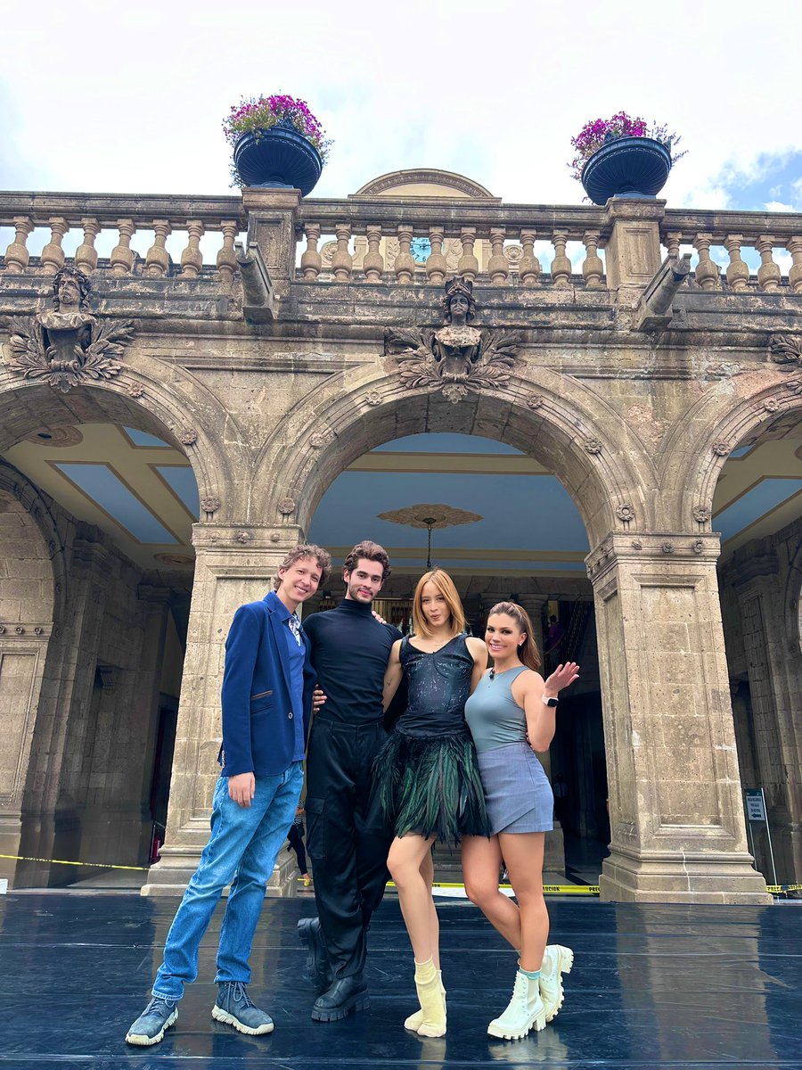 Tabatajalilreal's tweet image. Disfruta de las bellas artes 🎭 al estilo de @lainfinitacia en el #CastilloDeChapultepec ✨✨✨✨ les comparto video ➡️🩵🩵🩵 instagram.com/reel/CsXpJ3auu…