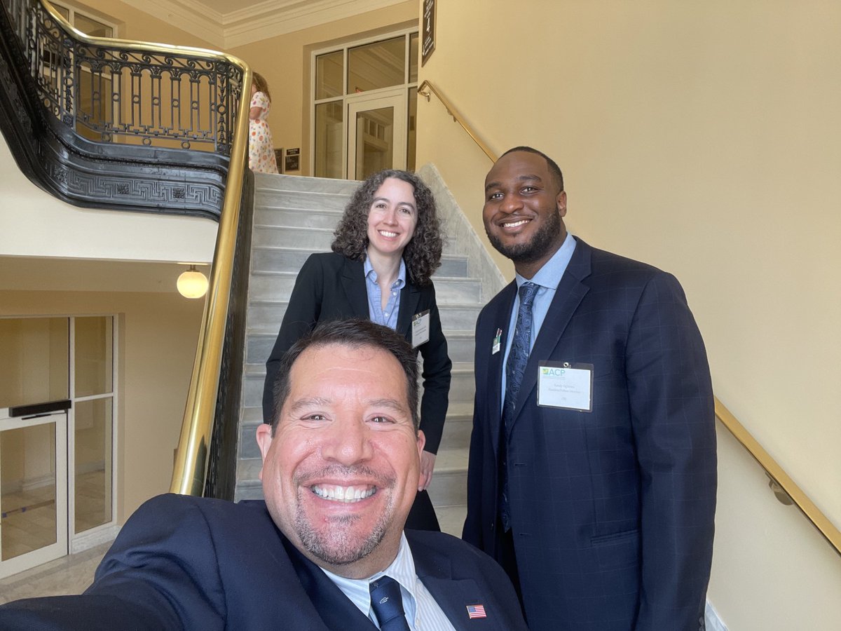 ⁦@ClevelandClinic⁩ Internal Medicine ⁦@CCF_IMCHIEFS⁩ representing ⁦@OhioAcp⁩ at the ⁦@ACPIMPhysicians Leadership day in Capitol Hill.⁩  #ACPLD #RandyOgbenna ⁦@LizGhandakly⁩ ⁦@Mud_Fud⁩