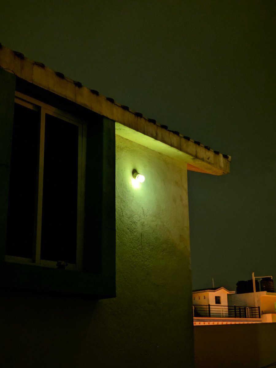 nuthannnnnn's tweet image. Tried to get some perfect gridlines. 
Yet not a perfect one..!

ಮಳೆ ನಿಂತು ಹೋದಮೇಲೆ., ಹನಿಯೊಂದು ಮೂಡಿದೆ ✨😁

#shotonpixel
#teampixel
#nightsight
#photography