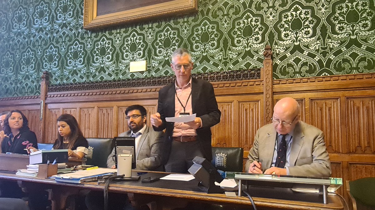 Debating Group tweet media